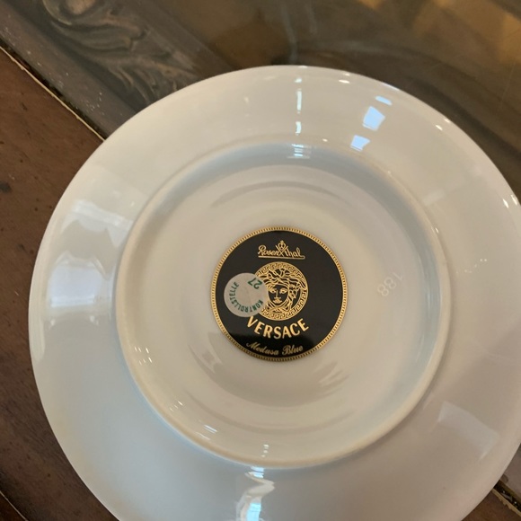 Ventage Versace Madusa Blue China set. - Picture 4 of 4